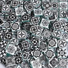 100g/200g Azulejos de Mosaico de Vidrio con Patrón de Mandala Blanco y Negro, Piezas de Mosaico con Superficie Rociada de 2.3*2.3CM, Adecuados para Artes & Manualidades, Proyectos DIY, Sala de Estar, Cocina, Baño, Decoración del Hogar, Decoración de Paredes y Pisos de Creatividad Artística, Material de Manualidades DIY - HBMP - Ver 6