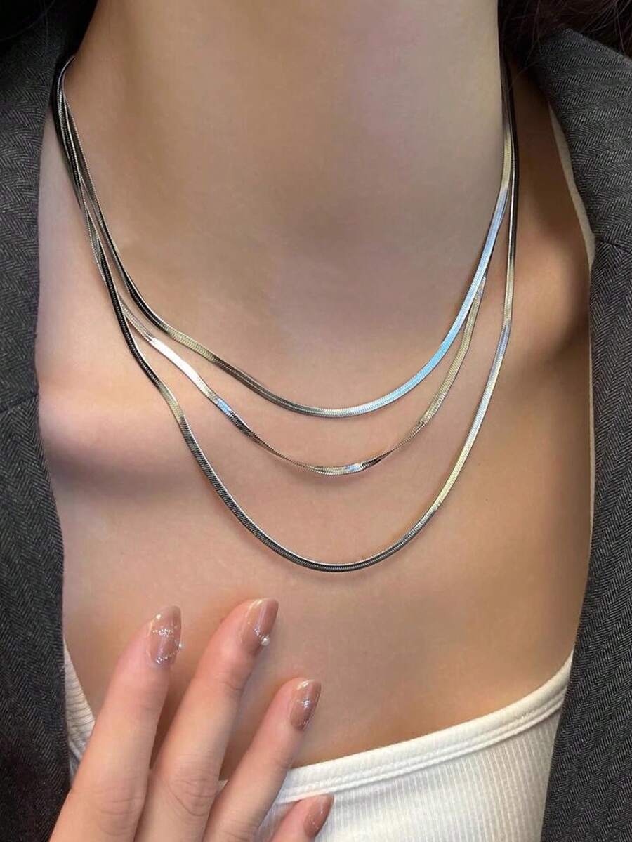 1pc Elegant Triple Layer Flat Fishbone Chain Necklace, Layered Neck Accessory, Suitable For Casual And Date Occasions - Silver - View 1