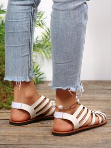 A Pair Of White Cut-Out Roman Flat Sandals, Retro Crisscross Strap Design, Must-Have For Summer Vacations - White - View 5