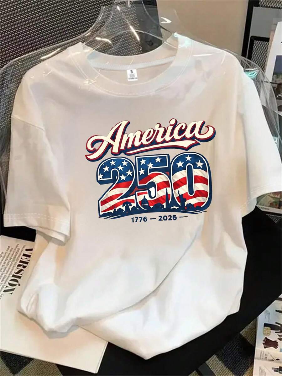 Camisa de mujer de manga corta y cuello redondo con el logotipo estampado que conmemora el 250 aniversario de los Estados Unidos, apta para todas las estaciones. - Blanco - Ver 1