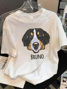 Camiseta de manga corta y cuello redondo para mujer con un perro blanco y negro y la palabra "PU" impresa en su cara, apta para todas las estaciones. - Blanco - Ver 1