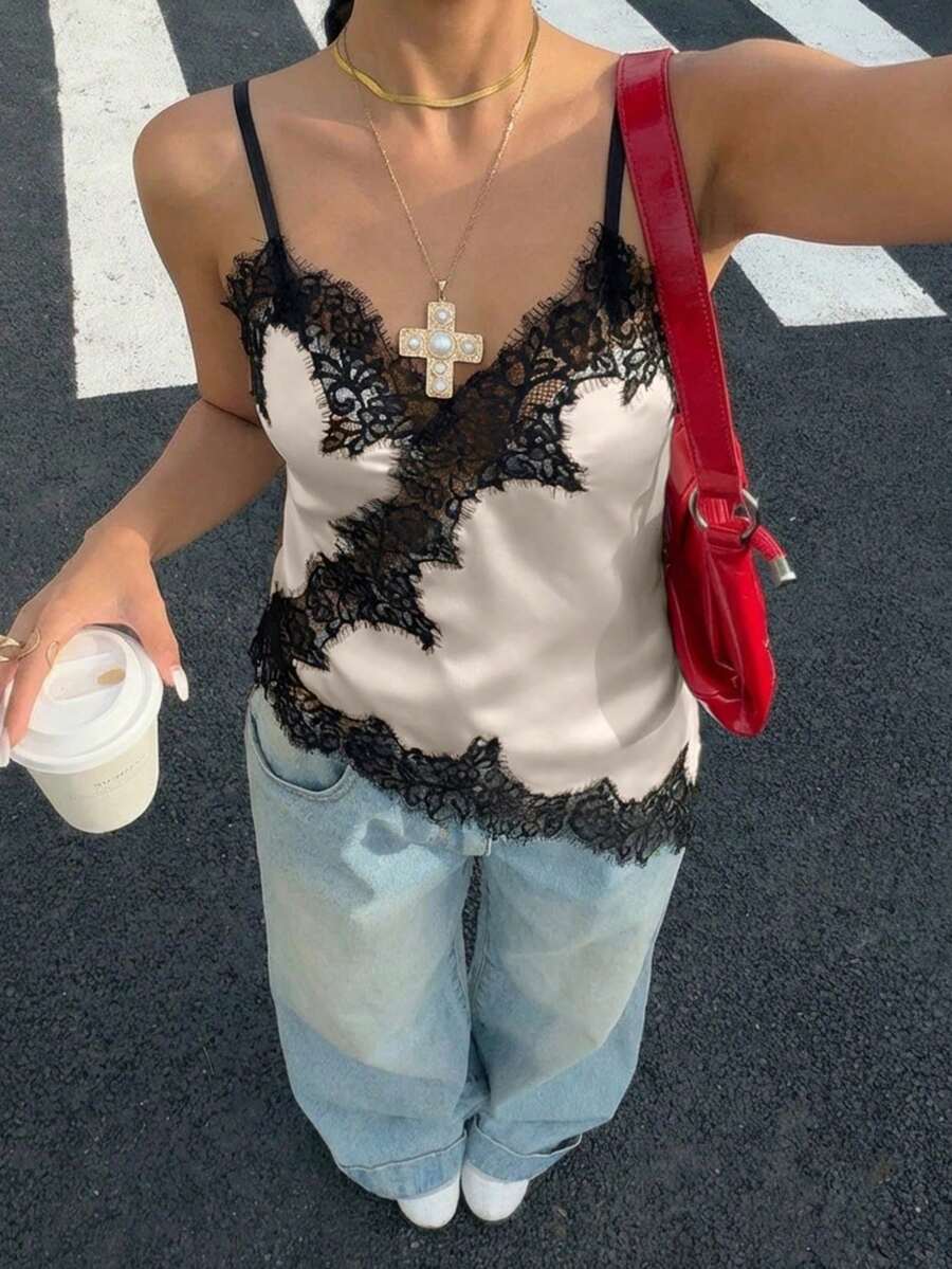Top de camisola de encaje de lujo| Encaje de contraste + tela suave, sexy y favorecedora para el verano - Albaricoque - Ver 1