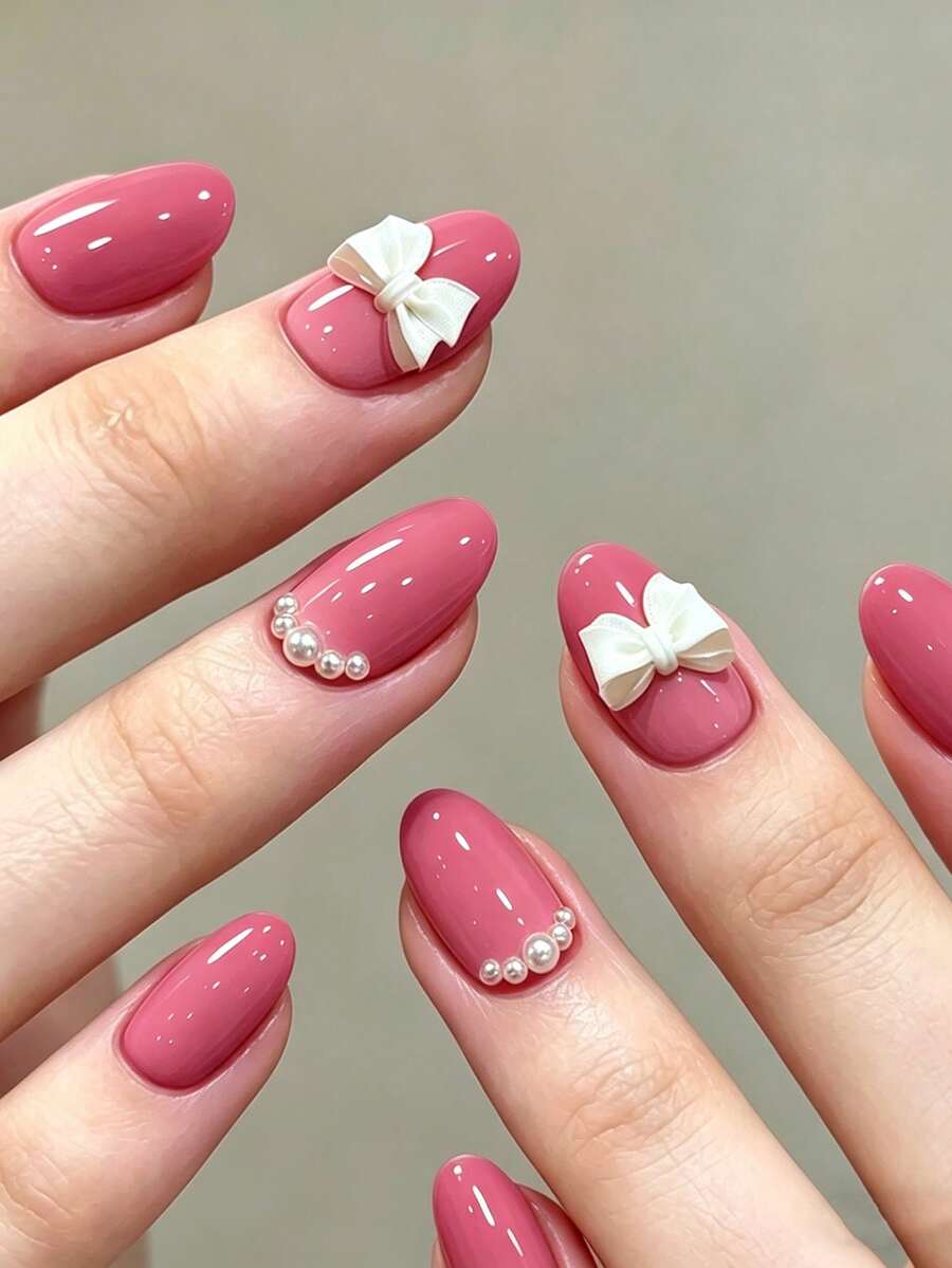 24er Set romantische elegante weiße Perlen-Schleife rosa vollflächige Press-On-Nägel, elegantes künstliches Nagelset für Frauen und Mädchen, geeignet für Party, Büro und täglichen Gebrauch, inklusive 1 Klebeblatt, 1 Mini-Nagelfeile, Gelee-Kleber wird zufällig geliefert - Wassermelonenrosa - Übersicht 1