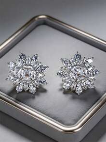 1 Pair Luxury Snowflake Stud Earrings, Versatile Daily Design, Commuter Outfit Accessory - Earrings - View 7