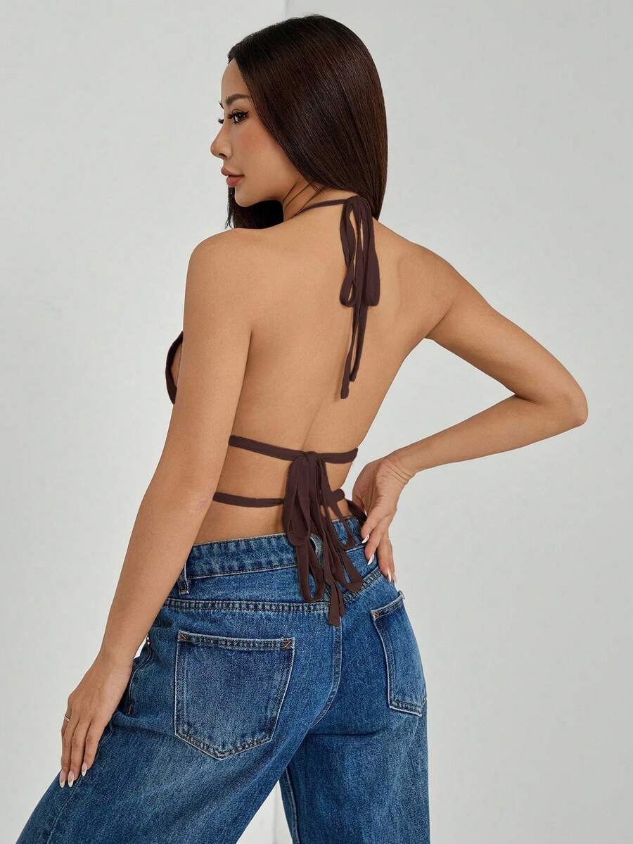 PETITE Top sin espalda con cuello de halter con pliegues y cintura con lazo para mujer - Café integral - Ver 1
