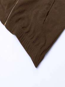 春秋新款大尺碼男士燈芯絨夾克，休閒百搭帥氣翻領夾克附Logo，適合日常通勤、工作、戶外運動 - 棕色 - 查看 5