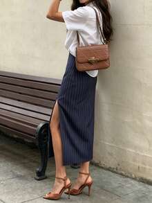 Rok Minimalis Wanita Elegan dengan Belahan di Bagian Bawah untuk Sehari-hari - Navy Blue - View 2
