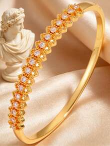 3/1pc Exquisite Fashion Stainless Steel Bangle Copper Bangle, Multi-Piece Stackable Jewelry With Smooth Curved Frame And Delicate Carved Details, Soft Stylish Temperament Highlights Personal Charm, Perfectly Matches Daily Office Looks, Dating Attires And Party Outfits, Reliable Workmanship Brings Comfortable Wearing Experience, Thoughtful Present Choice For Your Beloved Ones On All Kinds Of Special Occasions - Gold - View 2