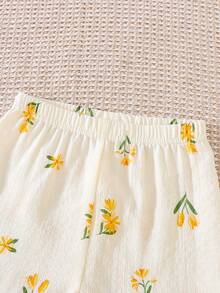 2pcs Girls' Sleepwear Set, Yellow Floral Print Puff Sleeve Ruffle Collar Top + Shorts, Breathable Comfortable Casual Homewear For Spring/Summer - Yellow - View 10