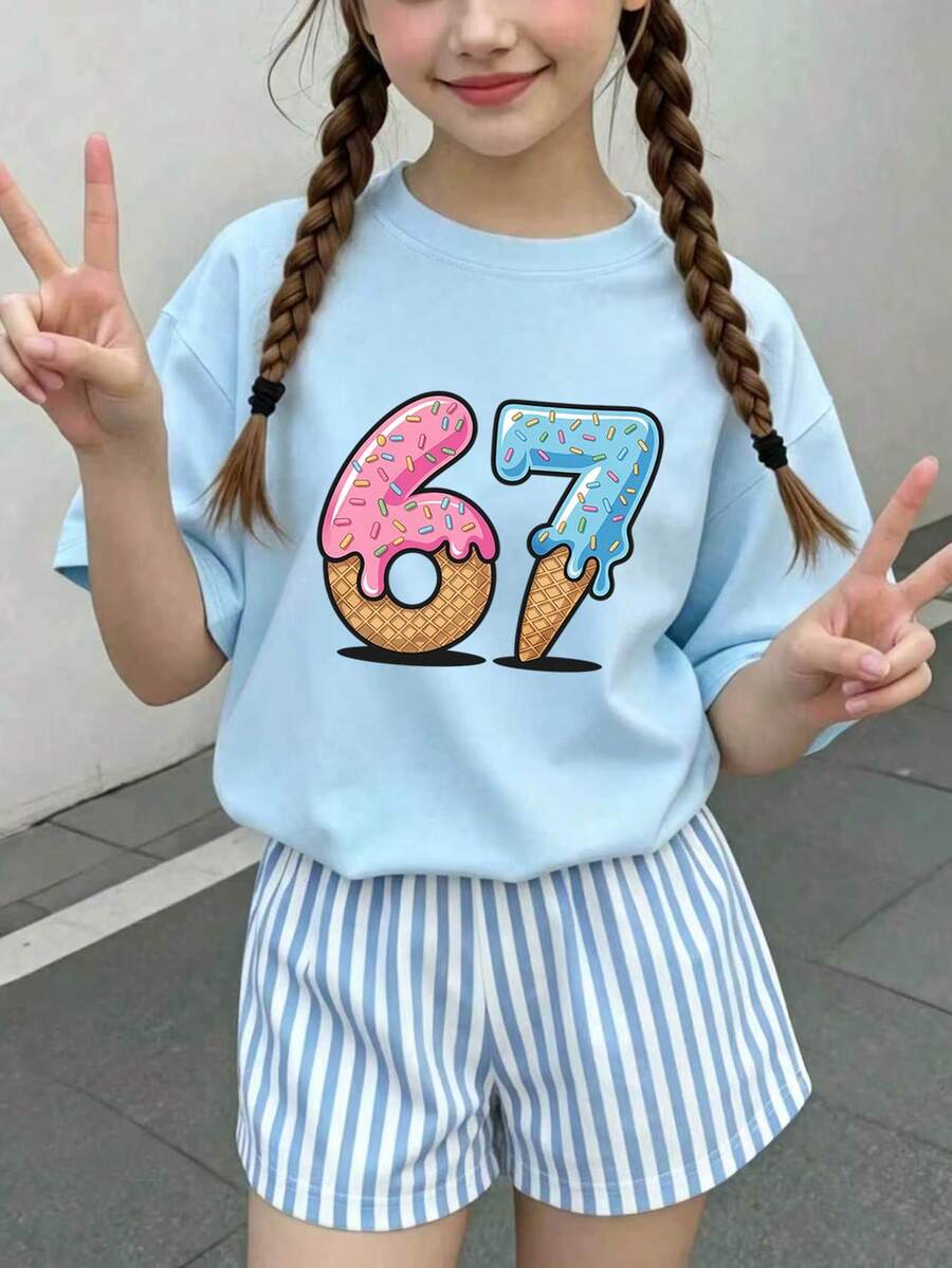 少女冰淇淋卡通“67”印花T恤,面料柔软舒适,时尚夏季上衣,适合日常穿着、街头风和校园风。 - 淺藍色 - 查看 1