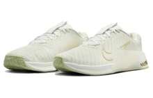 Nike Women's Metcon 9 Premium 'Sea Glass Metallic Gold' White Green - White and Green - View 3