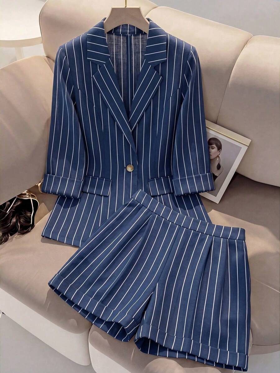 Qadelle Conjunto de 2 piezas de chaleco sin mangas y pantalones cortos con estampado de bambú y rayas de aspecto de lino, estilo callejero francés elegante y vintage, versátil para negocios, oficina, vacaciones y verano - Azul y blanco - Ver 1