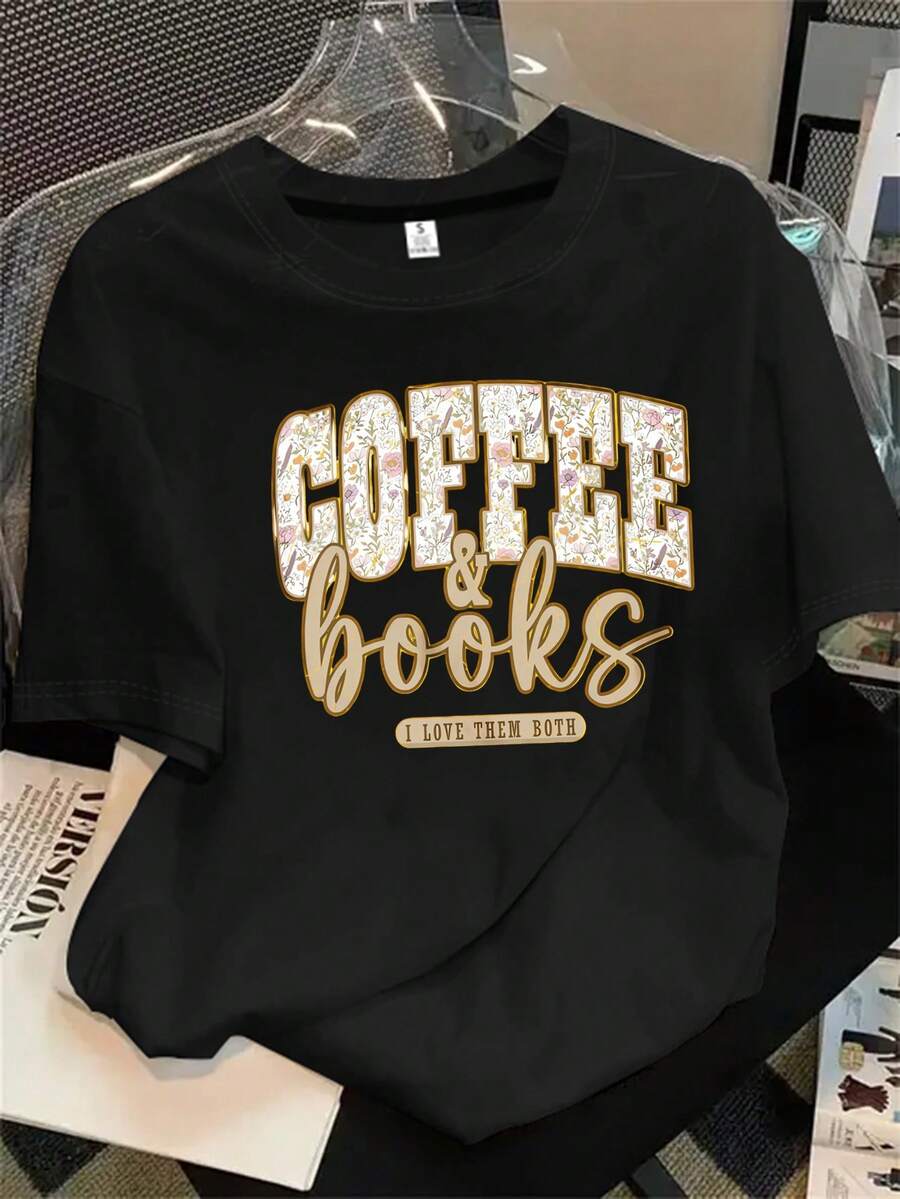 Camisa de mujer de manga corta y cuello redondo con estampado de logotipo de café y libro, apta para todas las estaciones. - Negro - Ver 1