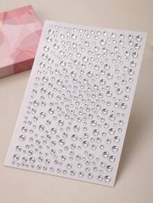 1pc Silver White Round 3D Face Rhinestone Sticker, Versatile DIY Makeup Accessory For Stage And Party Looks, Sparkling Glossy Effect For Great Photos, Can Be Applied Directly To Eyes, Cheeks, Forehead, Fairy And Hot Girl Makeup Styles, Multi-Size Round Rhinestone Design, Neatly Arranged, Freely Combinable, Suitable For Different Makeup Styles, Easy For Beginners, Essential Eye-Catching Decoration For Music Festivals, EDM Festivals, Stage Performances, Makes You The Center Of Attention - White - View 3