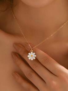 1pc Enamel Daisy Flower Pendant Necklace, Gold/Silver Plated Alloy Chain Necklace For Women, Casual Daily Wear Jewelry - Daisy Pendant - View 7