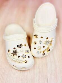 Low Croco Clog Sandal, 100% EVA, With Pendant - Soft And Comfortable. - Off White - View 1
