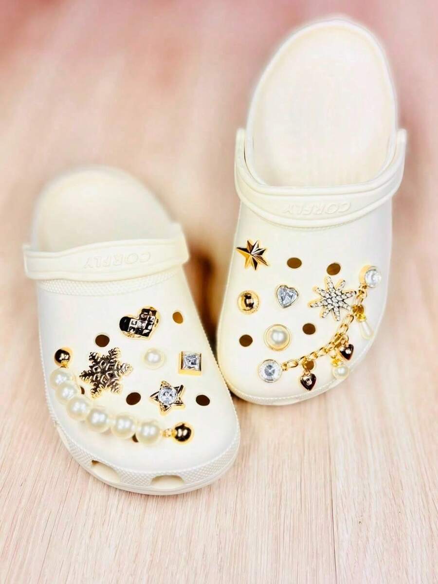 Low Croco Clog Sandal, 100% EVA, With Pendant - Soft And Comfortable. - Off White - View 1