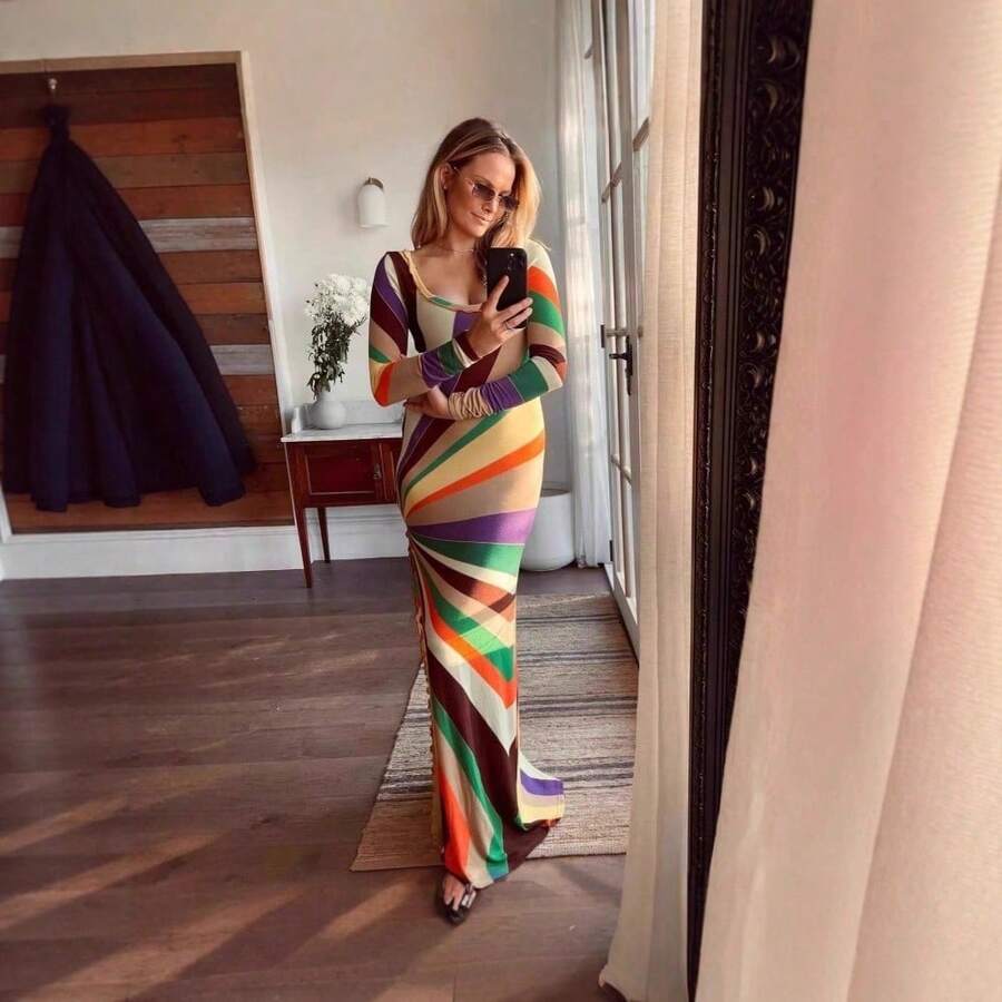 Retro Colorful Diagonal Stripe Form-Fitting Maxi Dress, Long Sleeve Scoop Neck Bodycon Floor-Length Dress, Vintage 70s Aesthetic Slim Fit Party & Vacation Dress For Women - Multicolor - Ver 1