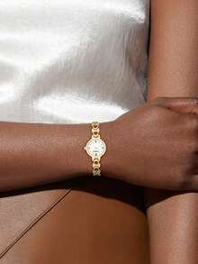 Coach IRIS Elegant C-Link Chain Bracelet Watch Round Face Quartz Watch For Women Minimalist Dressy Wristwatch - Gold - View 8