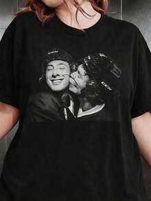 Camiseta de la Rivalidad Caliente, Ilya Rozanov y Shane Hollander, Connor Storrie y  Sonriendos - Negro - Ver 1