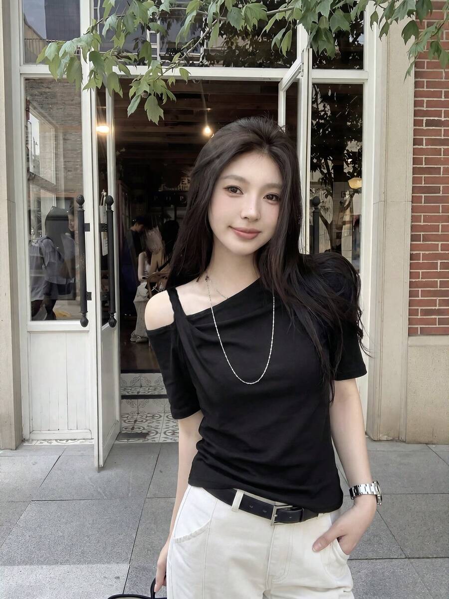 女款黑色粗針織露肩T恤,修身復古風休閒上衣,適合夏季,Y2K風格 - 黑色 - 查看 1