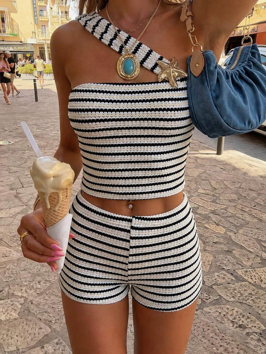 NOVELLE Elegante & Sexy Set da 2 Pezzi da Donna con Top Crop Senza Maniche Monospalla a Righe & Pantaloncini, Outfit Schiena Scoperta, Adatto per Vacanze Estive, Appuntamenti e Feste - Multicolore - Visualizzare 1
