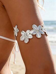 1pc Women's European & American Bohemian Vacation Style Shiny Silver 3D Flower Open Cuff Arm Bracelet, Adjustable Design, Beach Party Music Festival Atmosphere Niche Elegant Arm Accessory - Silver - View 1