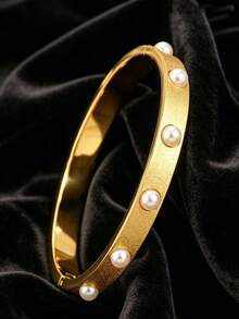 1pc Exquisite Fashion Stainless Steel Bangle, Polished And Matte Cuff With Evenly Spherical Inlaid Accents, Sleek Feminine Vibe, Great For Daily Work Commute, Casual Brunch Dating, Evening Parties And Social Gatherings, Ideal Festival Birthday Gift Choice, Skin-Friendly Comfort Fit, Anti-Fade Durable Use, Gentle Upgrade For Daily Styling - Gold - View 5