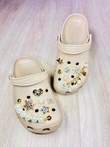 Low-Heeled Croco Clog Sandal, 100% EVA, With Pendant - Soft And Comfortable. - 卡其色 - 查看 2