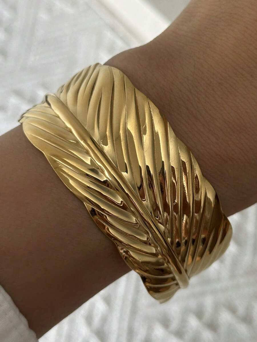 1pc Stainless Steel Textured Feather Wide Cuff Bangle, Suitable For Girls Daily Wear - Gold - View 1