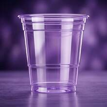 30 vasos de chupito desechables de 2 onzas, vasos de plástico para bodas, fiestas de graduación, porción de muestras de cerveza, cumpleaños (morado transparente) - 1 - Ver 8