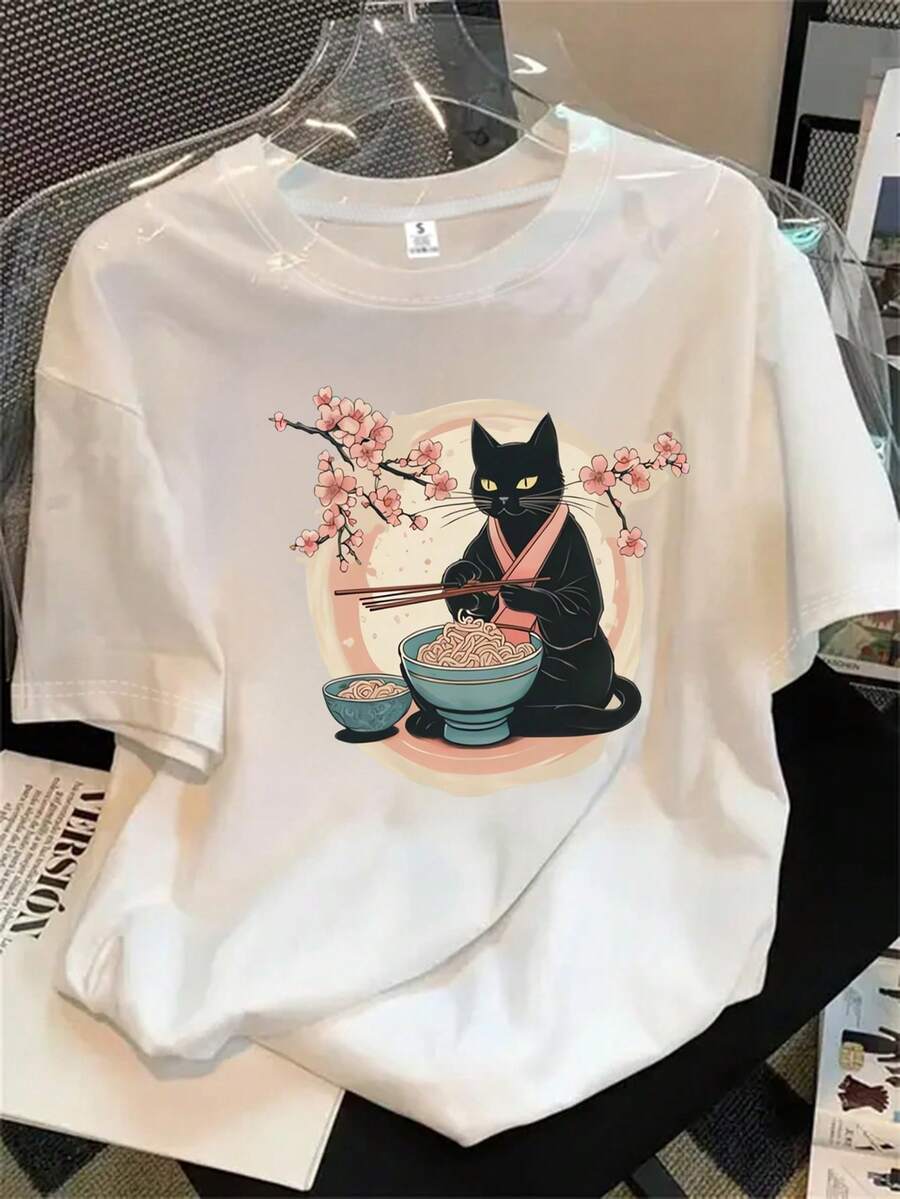 Top de mujer de manga corta y cuello redondo con estampado de un gato negro sentado en un cuenco, apto para todas las estaciones. - Blanco - Ver 1