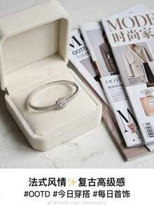 Elegant Silver Tone Halo Cubic Zirconia Bracelet, Sparkling Personalized Accessory, Suitable For Party And Daily Wear - Silver - View 4