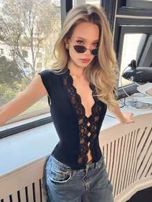 Gothic Y2K Contrast Lace Deep V Neck Cap Sleeve Slim Fit Top For Night Out & Date Night - Negro - Ver 3