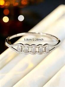 1pc Luxury Full Rhinestone Inlaid Geometric Bangle, Niche Design High-End Style Jewelry, Versatile For Daily Commute - Bracelet - View 4