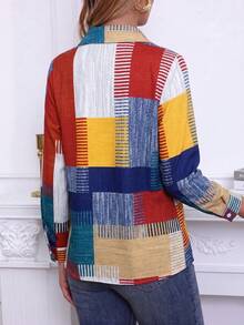 Camisa casual retro de manga larga con bloques de color, estampado de botones y frente de cuadros con botones, para vacaciones - Multicolor - Ver 3