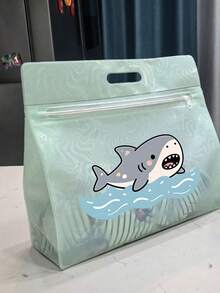 透明防水盥洗包，白色「海灘鯊魚」印花，旅行化妝品收納袋，可存放洗髮精、乳液、護膚品、化妝品和盥洗用品。適用於海灘旅行、健身房、飯店住宿、郵輪、游泳、宿舍、度假和日常浴室收納。可放入行李箱、背包和隨身行李。適合通勤、戶外旅行和泳池邊使用。生日、聖誕節、春假、開學和假期旅行的理想禮物 - 彩色 - 查看 16