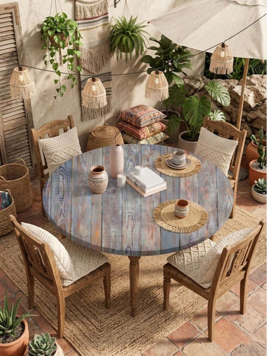 1 chiếc khăn trải bàn tròn vân gỗ màu xanh dương, phù hợp với bàn tròn đường kính 130cm, 110cm, 90cm. Khăn trải bàn bằng polyester màu sắc tươi tắn, có độ co giãn tốt, thích hợp cho gia đình, ngoài trời, nhà hàng, tiệc sinh nhật, đám cưới, quán cà phê, các buổi họp mặt và lễ kỷ niệm. Trang trí bàn ăn, trang trí dệt may nhà bếp. - Nhiều màu - Xem 1