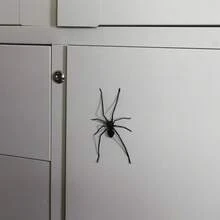 1pc Large Spider Shaped Fridge Magnet, Prank Scary Fun Magnetic Decor Design Suitable For Kitchen Office Whiteboard Storage Cabinet Multi-Scene Arrangement - View 5