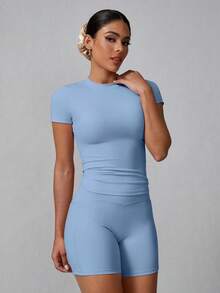 2pcs/Set Women's Simple Solid Color Short Sleeve & Shorts Sports Set, Sky Blue Fashionable Outdoor Sports Outfit, Sexy Versatile Fitness Girl, Suitable For Gym, Workout, Training, Summer Outdoor Running, Indoor Sports, All Seasons Wear - Baby Blue - View 9