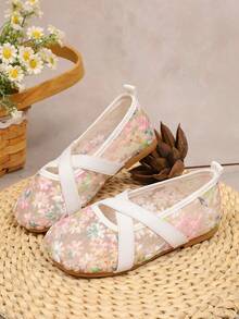 Sandalias planas de malla floral dulce para niñas, nuevos zapatos de ballet lindos, cómodos y suaves, zapatos de baile elegantes para el campus, adecuados para la vida diaria en el campus & vacaciones en la playa al aire libre y múltiples ocasiones - Rosa - Ver 3