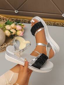 Sandal Platform Wedges Wanita dengan Gesper Warna Kontras, Sandal Pantai Berlipit Hitam dengan Sol Tebal dan Ujung Terbuka - Hitam - View 6