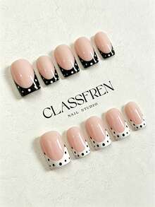 CLASSFREN 10片波點法式指尖穿戴式假指甲－裸粉、黑、白款式，手工製可重複使用高光澤壓克力假指甲，含短/中方型與中杏仁型甲型，適合日常、職場及派對場合 - 彩色 - 查看 2