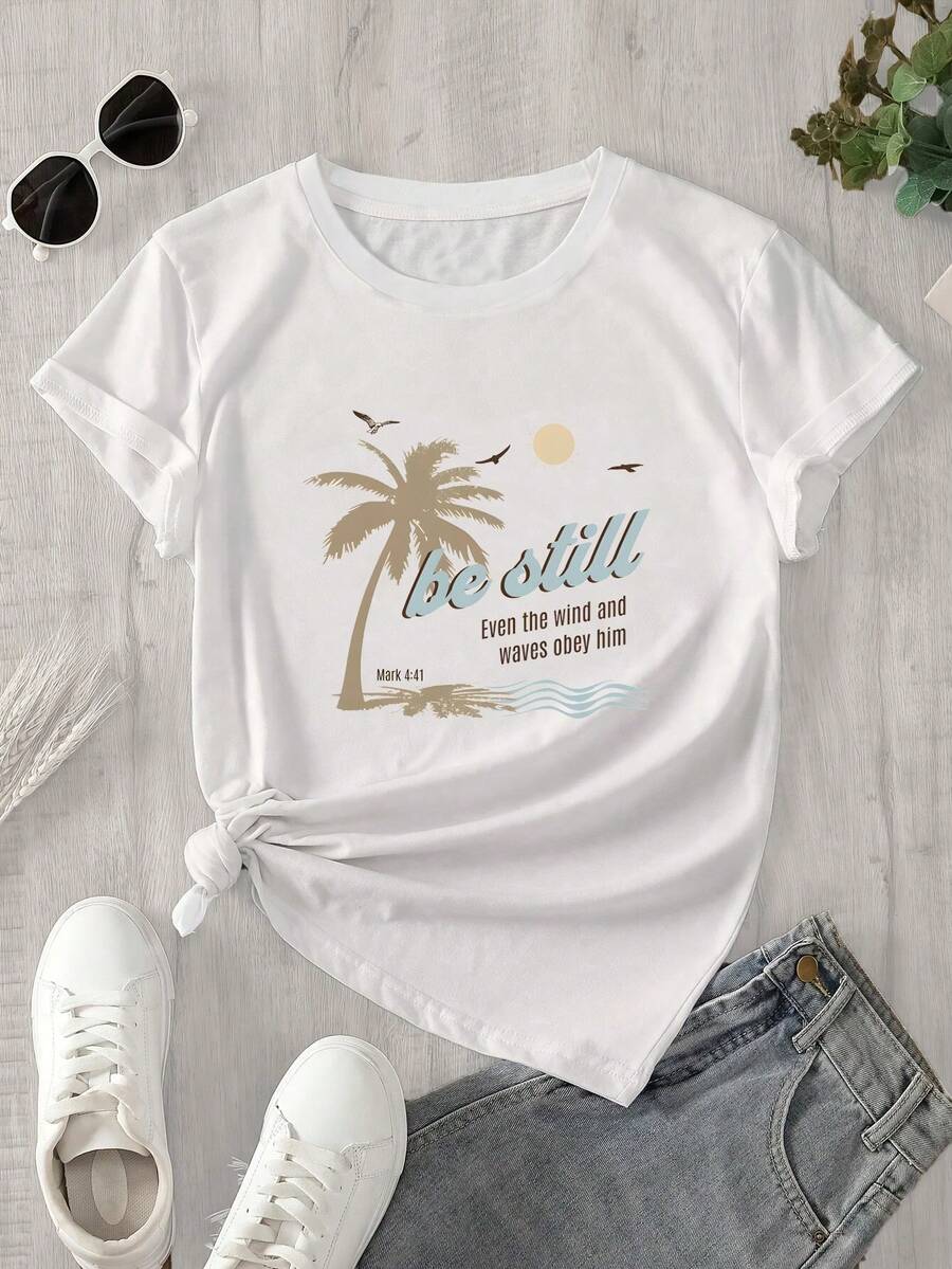 Top de mujer de manga corta y cuello redondo con estampado de palmeras y pájaros volando en el cielo, apto para todas las estaciones. - Blanco - Ver 1