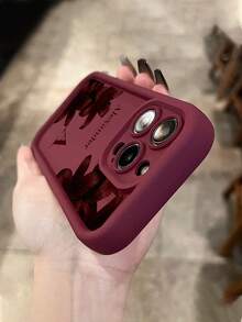1 pieza Funda protectora de teléfono personalizada con nombre de 26 letras, diseño de lirio rojo con patrón oscuro discreto, TPU grueso resistente a caídas, compatible con Apple 17ProMax/17Air/16Pro/15Plus/14ProMax/13Pro/12/11/XR/8/7, accesorios para teléfono, carcasa protectora premium - Burdeos - Ver 4