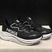 HOKA ONE ONE 春夏新款男款 Clifton 10 跑鞋，輕量、透氣、回彈、耐穿 - 黑與白 - 查看 9