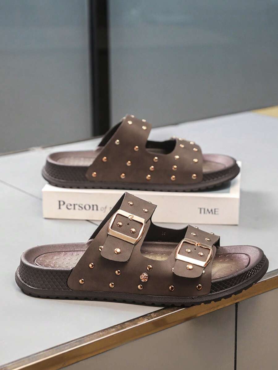 2026 Men's Brown Rivet Sandals, Fashion Double Buckle Punk Rivet Slippers, Plus Size Retro Open Toe Beach Sandals, Non-Slip Breathable Comfortable Versatile Flat Slides, Thick Sole Outdoor Flip Flops, Strap Beach Shoes - Brown - View 1