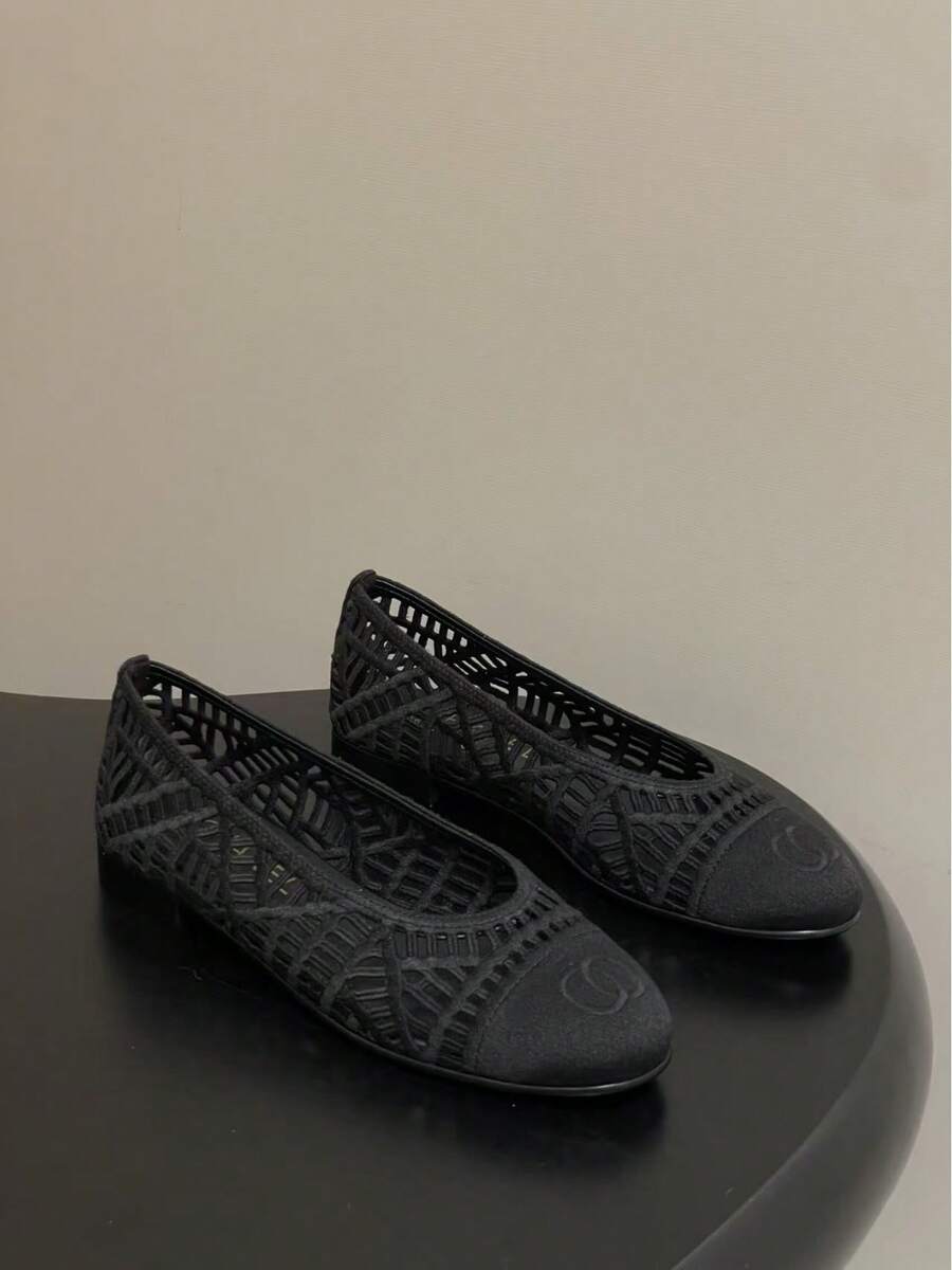 Women Flats