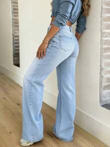 Celana Jeans Wanita Kasual Model Lurus dengan Potongan Pas Badan dan Warna Pudar - Light Wash - View 3