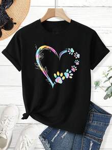 Mjuk, andningsbar svart T-shirt för kvinnor med rund hals och grafiskt tryck av regnbågshjärta och husdjursfotavtryck, avslappnad vardagstopp, vår-sommar-höst säsong. - Svart - Visa 1